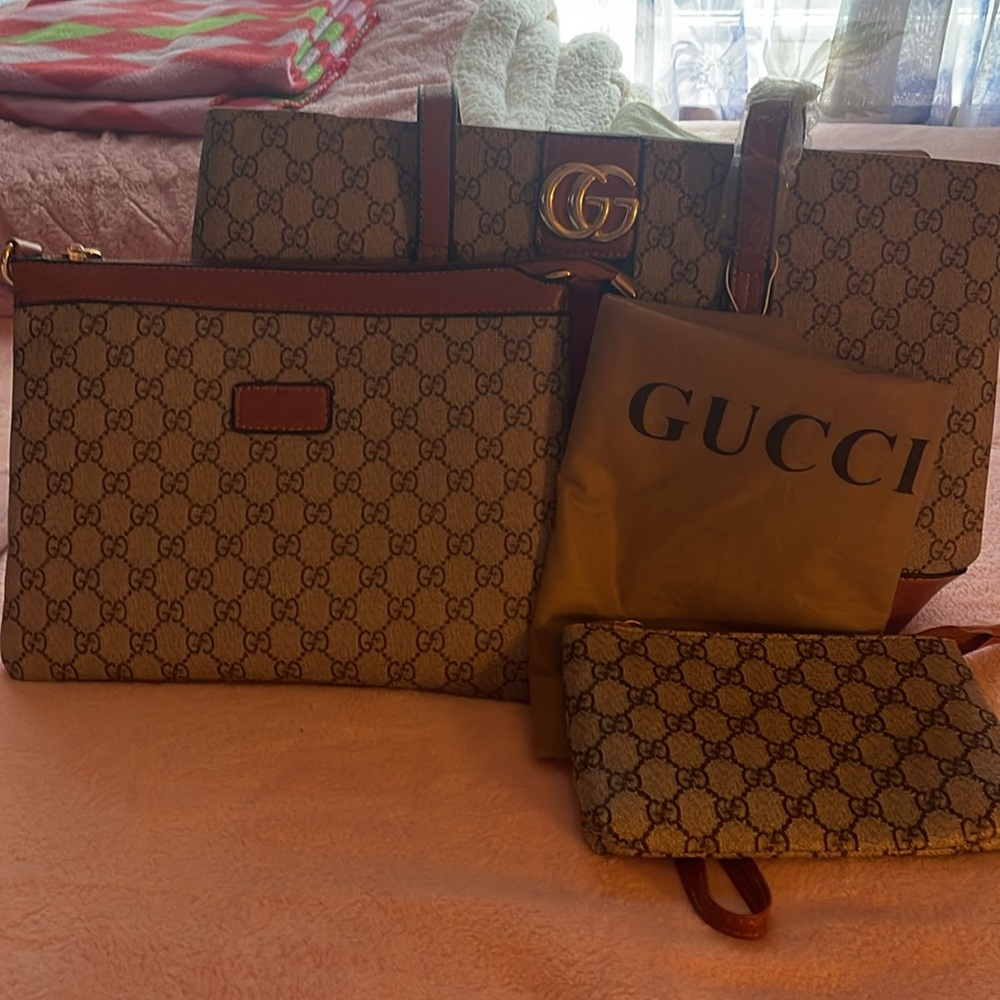 Oringinal Authentic Gucci tote bag, made purely in Italy. - Picture 6 of 6